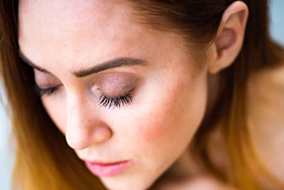 How to Become an Eyelash Technician